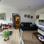 100mq 5 Mins To Center + Free Park And View Apartment