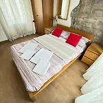 100mq 5 Mins To Center + Free Park And View * Como