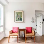 100mq 5 Mins To Center + Free Park And View * Como
