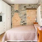 100mq 5 Mins To Center + Free Park And View Apartment *