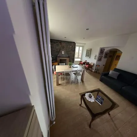 100mq 5 Mins To Center + Free Park And View *