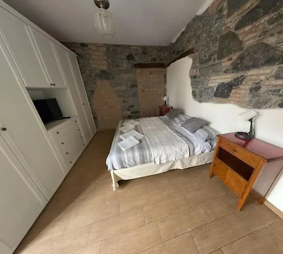 100mq 5 Mins To Center + Free Park And View