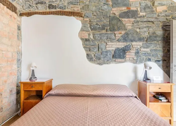 100mq 5 Mins To Center + Free Park And View *