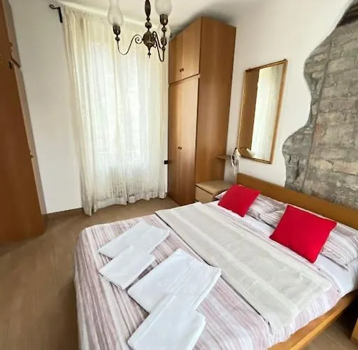 Διαμέρισμα 100mq 5 Mins To Center + Free Park And View *