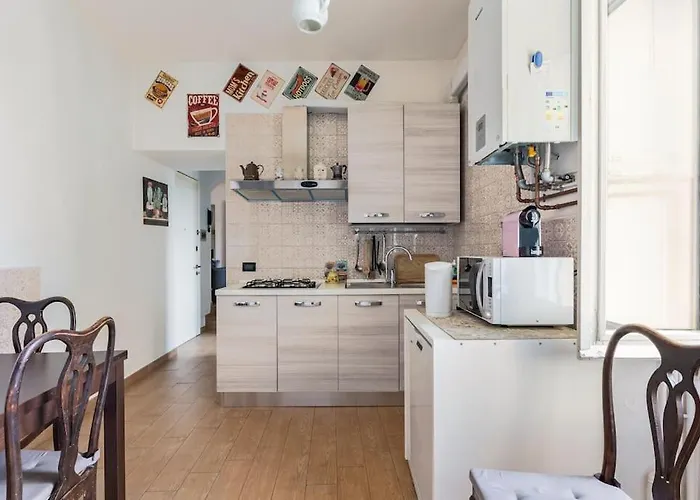 100mq 5 Mins To Center + Free Park And View *