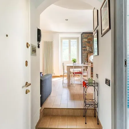 100mq 5 Mins To Center + Free Park And View Lägenhet