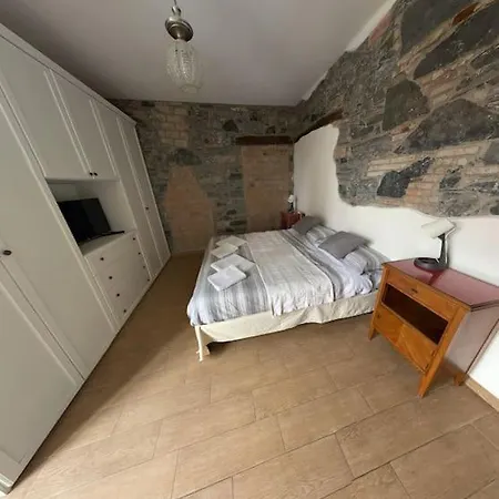 100mq 5 Mins To Center + Free Park And View