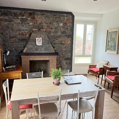 100mq 5 Mins To Center + Free Park And View * Como