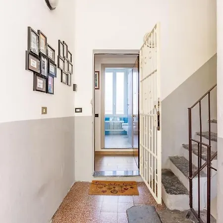 Lägenhet 100mq 5 Mins To Center + Free Park And View