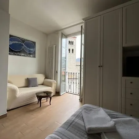 100mq 5 Mins To Center + Free Park And View