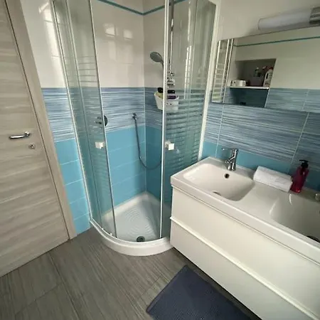 100mq 5 Mins To Center + Free Park And View Lägenhet Como