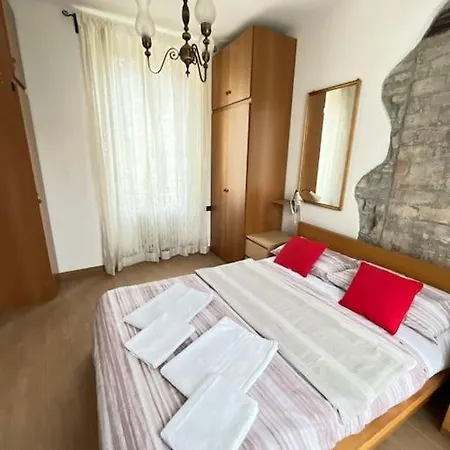 Lägenhet 100mq 5 Mins To Center + Free Park And View *